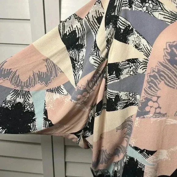 Free People Oversized V-Neck Dolman Sleeve Tunic Top Size XS - Picture 3 of 10